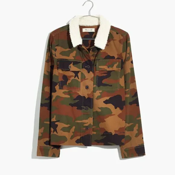 Madewell Northward Cropped Army Jacket in Cottontail Camo: Sherpa Edition - Picture 2 of 12